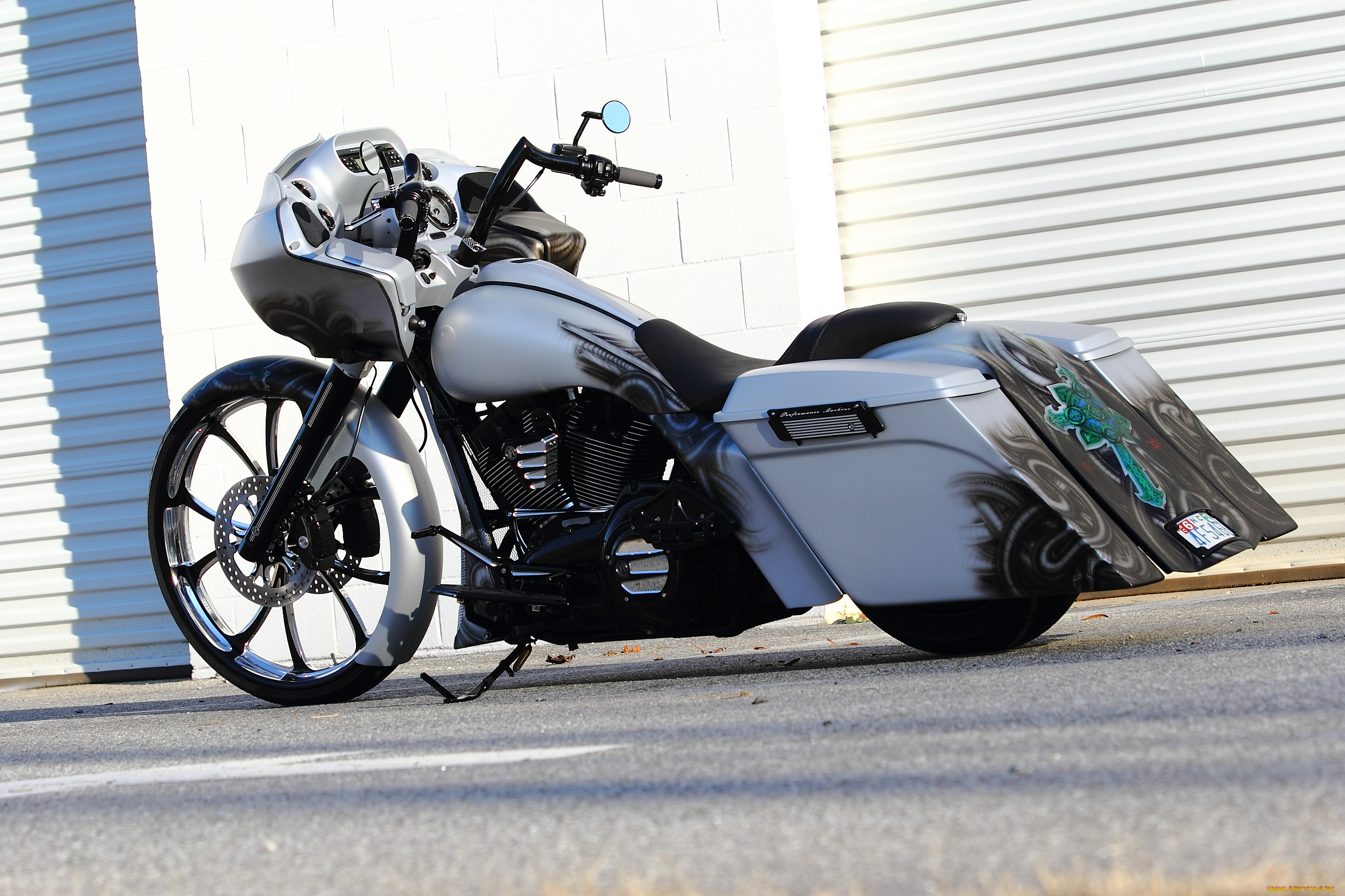 , customs, bagger